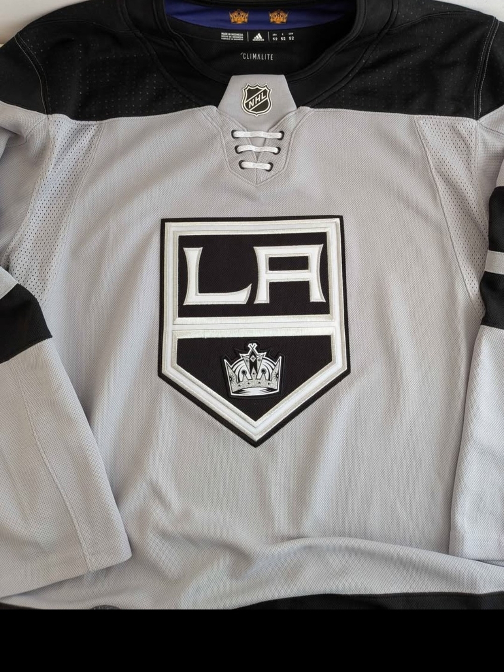 adidas LA Kings Gray and Black NHL Hockey Jersey